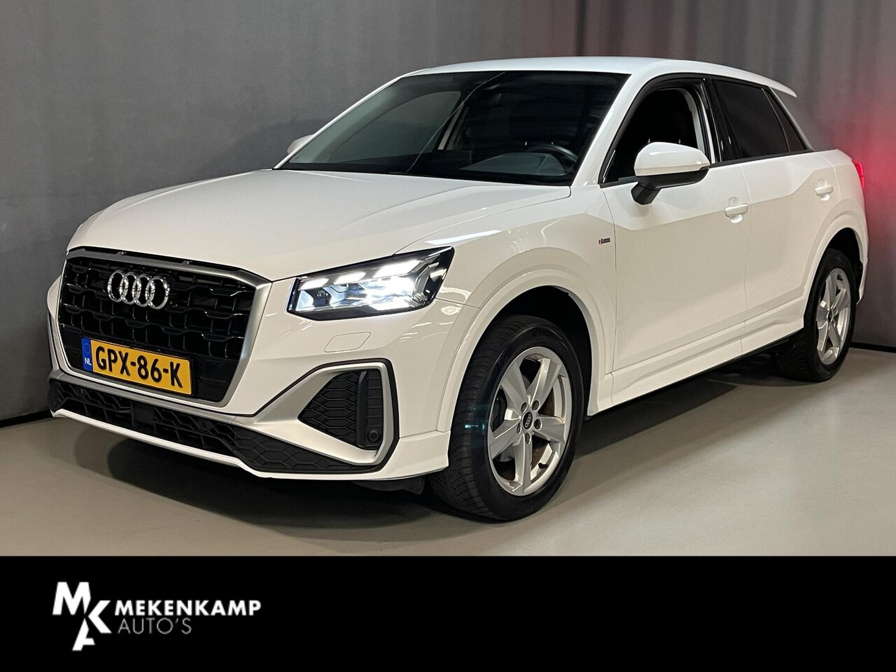 Audi Q2 - 35 TFSI S Edition 17"/Keyless/Camera/Matrix LED/PDC v+a/Elektrische Klep/Stoelverwarming - AutoWereld.nl