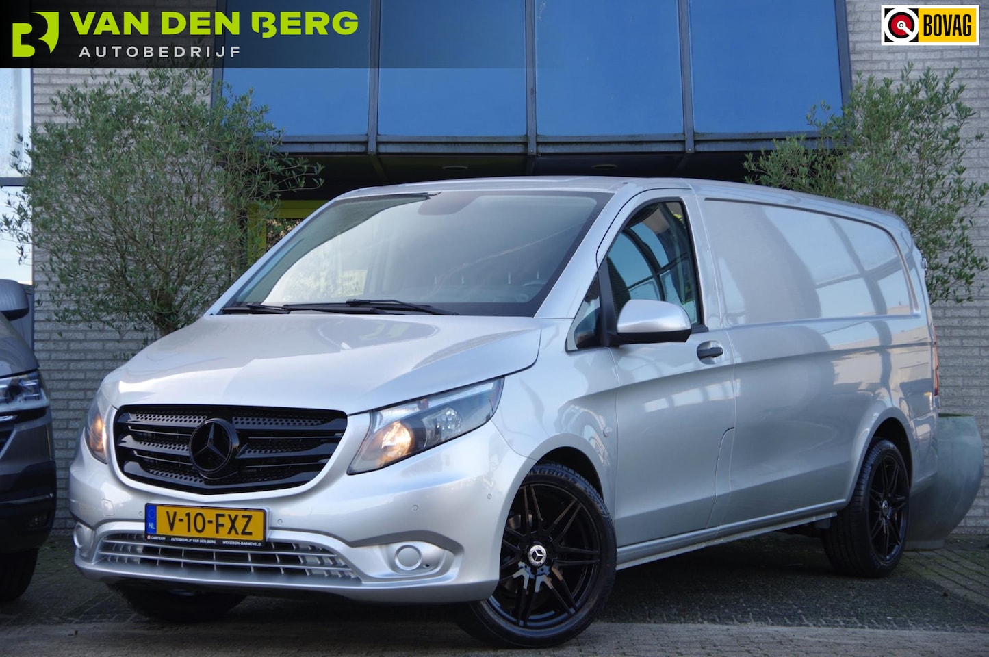 Mercedes-Benz Vito - 116 CDI XL, 3P, AUT. CAMERA, CRUISE, TREKHAAK, PARKEERSENSOREN, STANDKACHEL, STOELVERWARMI - AutoWereld.nl