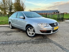 Volkswagen Passat - 2.0 FSI Trendline / 150pk / Trekhaak /