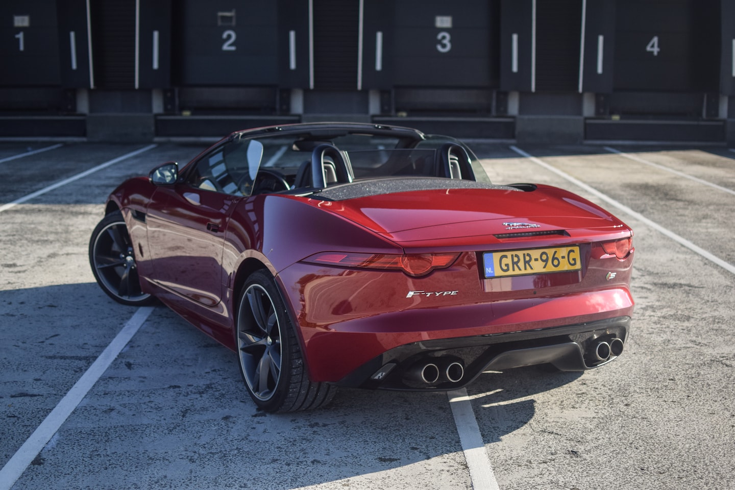 Jaguar F-type - 5.0 V8 S | 38.500KM | Full History - AutoWereld.nl