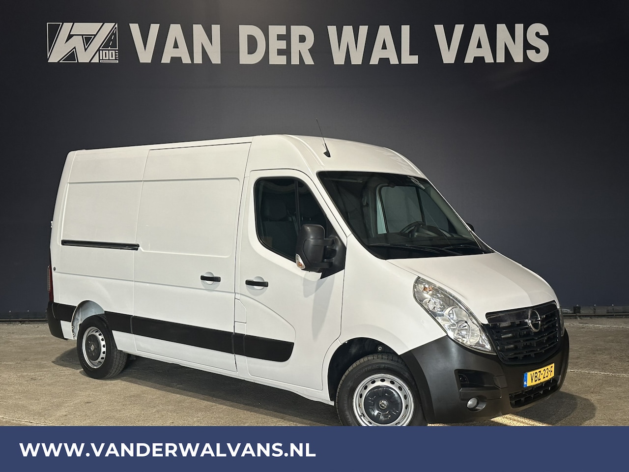 Opel Movano - 2.3 CDTI L2H2 Euro6 Airco | Navigatie | Cruisecontrol | Parkeersensoren Bijrijdersbank - AutoWereld.nl