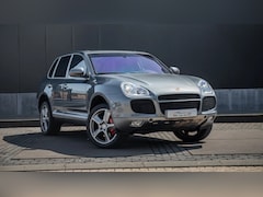 Porsche Cayenne - 4.5 Turbo