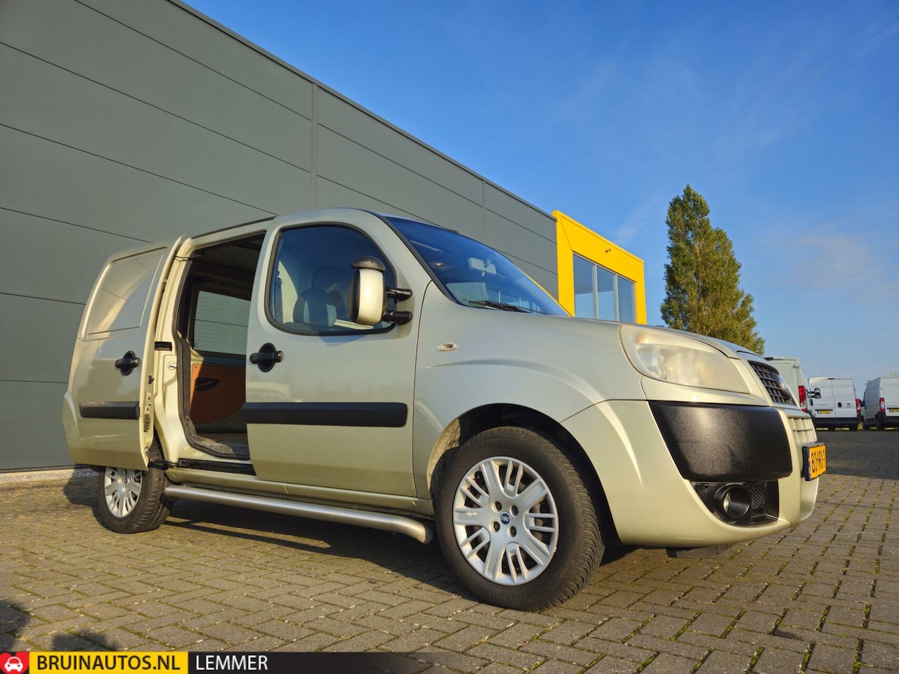 Fiat Doblò Cargo - 1.9 MultiJet SX 120 Pk airco schuifdeur - AutoWereld.nl