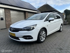 Opel Astra Sports Tourer - 1.2 Blitz Edition