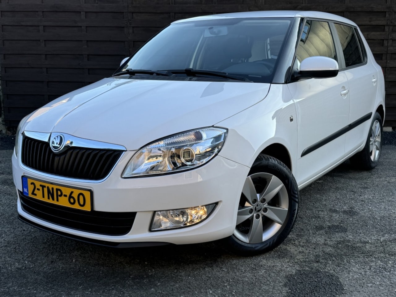 Skoda Fabia - 1.2 TSI Drive / Navi / Cruise/ Trekhaak / NAP - AutoWereld.nl