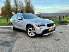 BMW X1 - SDrive20i Business / 184pk / Trekhaak / Automatische klimaatregeling /