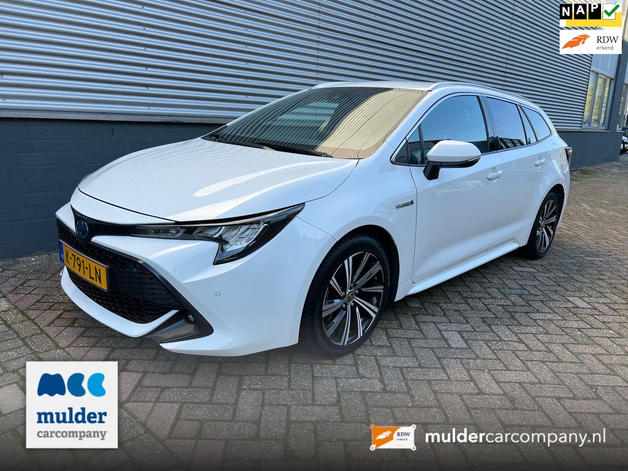 Toyota Corolla Touring Sports - 2.0 Hybrid Business Plus / Adaptive cruise / Apple car play / Parkeersensoren / MCC / Goud - AutoWereld.nl