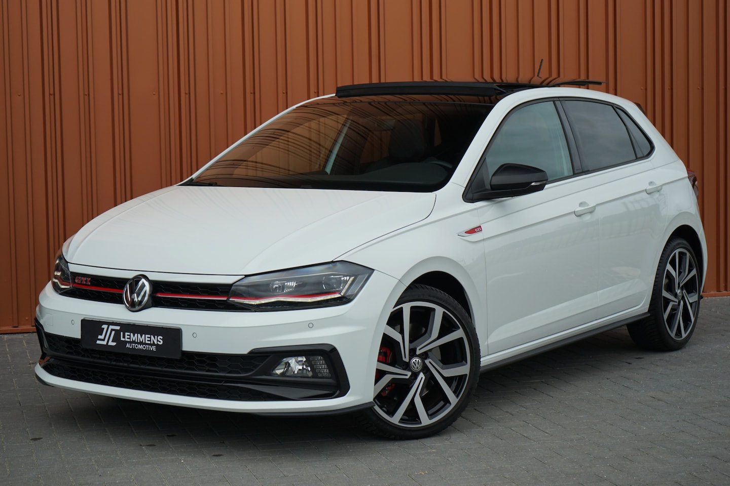 Volkswagen Polo - 2.0 TSI GTI DSG 200PK Panodak LED ACC Virtual Carplay - AutoWereld.nl