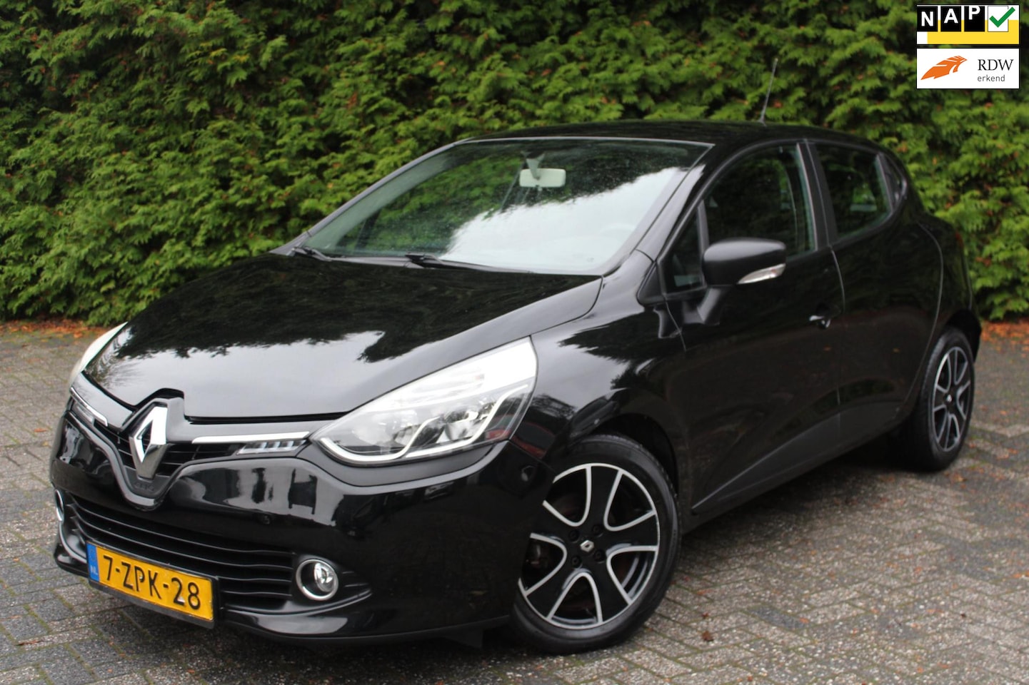 Renault Clio - 1.2 16V 73PK | Airco | NAVI | LMV | Cruise Control | Elektrische Ramen - AutoWereld.nl