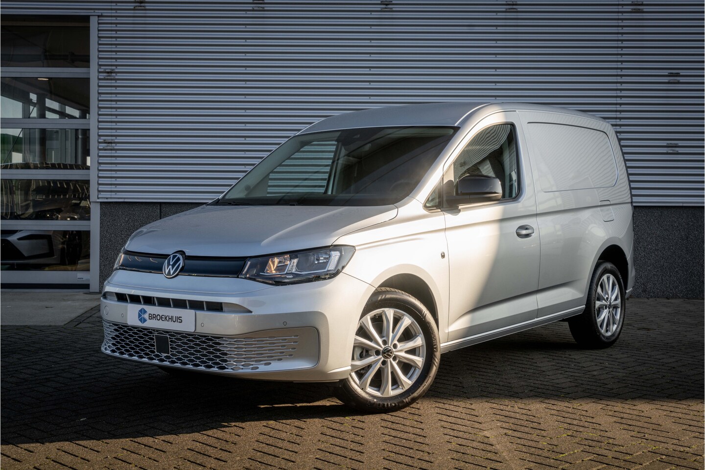 Volkswagen Caddy - Style DSG Automaat | Navigatiepakket Pro | Led achterlichten | Lichtmetalen velgen 17" | D - AutoWereld.nl