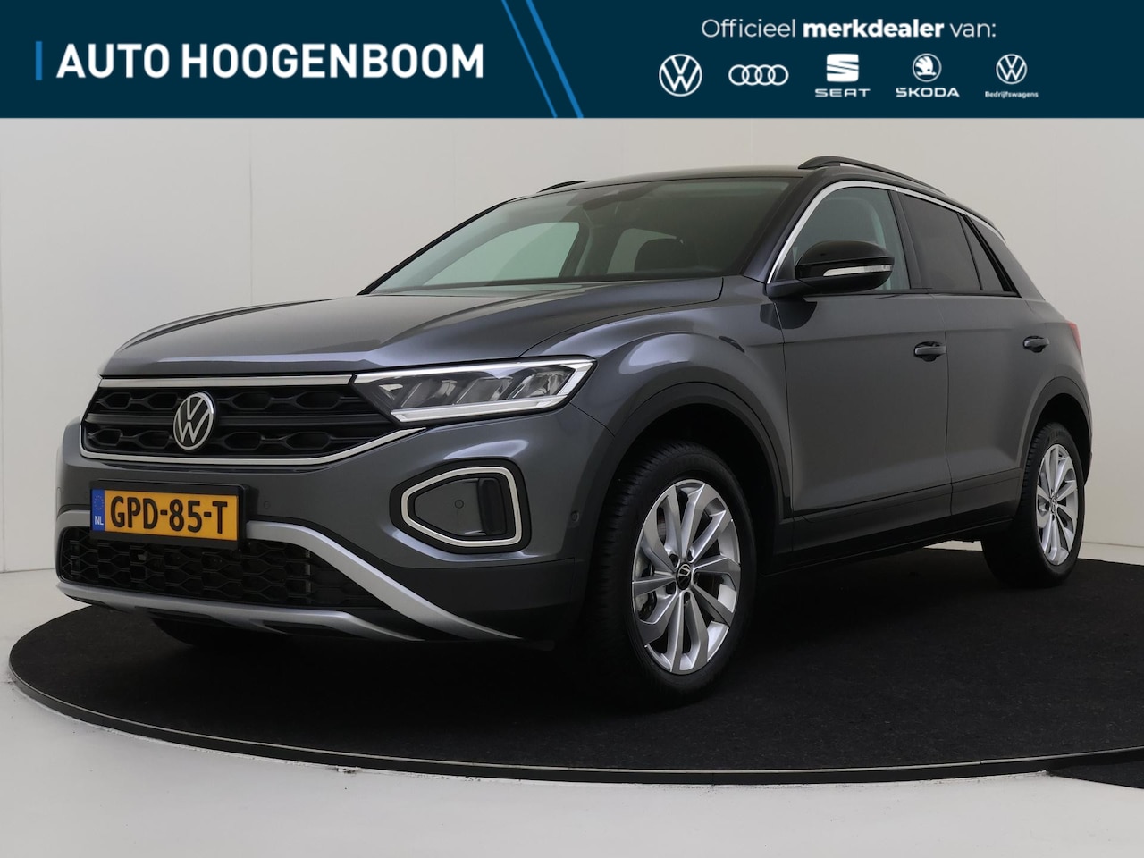 Volkswagen T-Roc - 1.5 TSI Style | Keyless | Stoelverwarming | Achteruitrijcamera | Parkeerassistent | Naviga - AutoWereld.nl