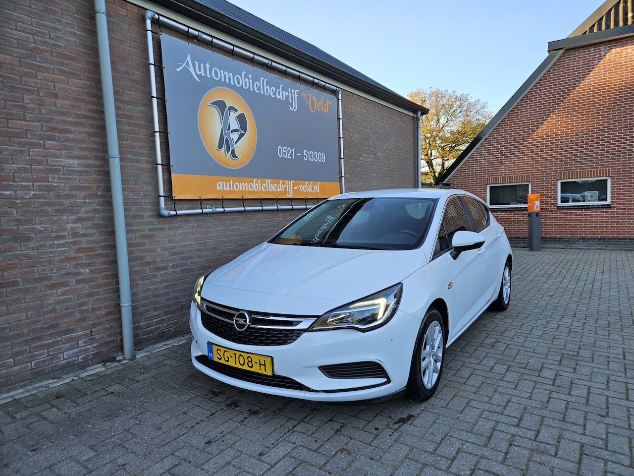 Opel Astra - 1.0 Business+ 1.0 Business+ - AutoWereld.nl