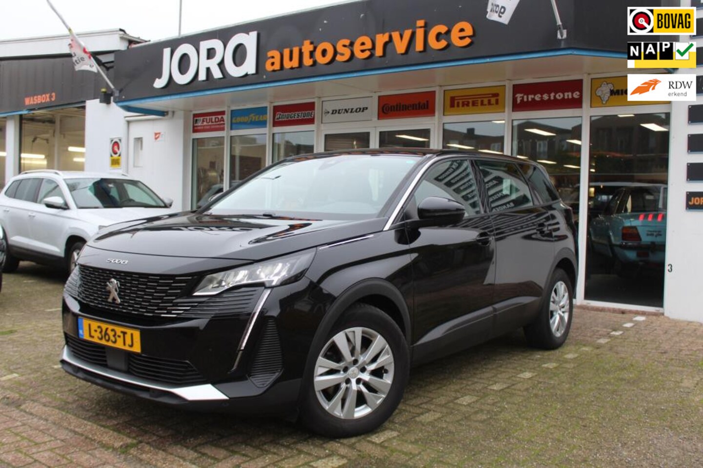 Peugeot 5008 - 1.2 PureTech Blue Lease Active 1.2 PureTech Blue Lease Active - AutoWereld.nl