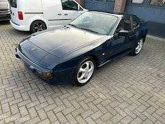 Porsche 944 - 2.5 Coupé 1988 met motorschade