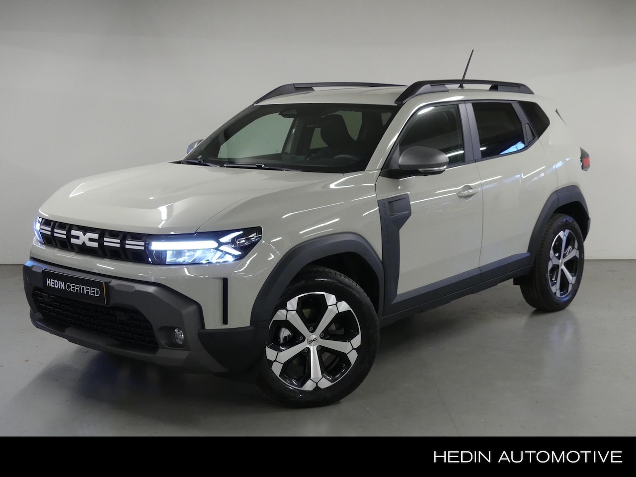 Dacia Duster - Hybrid 140 Automaat Journey | Pack Parking - AutoWereld.nl