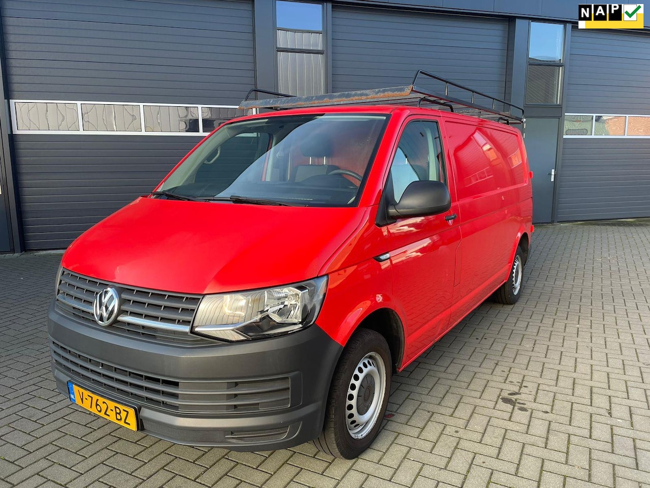 Volkswagen Transporter - 2.0 TDI L2H1 Economy EURO 6 - AutoWereld.nl