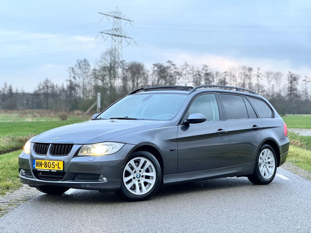 BMW 3-serie Touring - 318d/PANO/XENON/NAVI/STOELVERW/6BAK/ - AutoWereld.nl