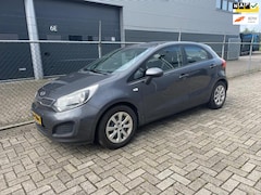 Kia Rio - 1.2 CVVT Comfort Pack / 5DRS / Versnellingsbak defect