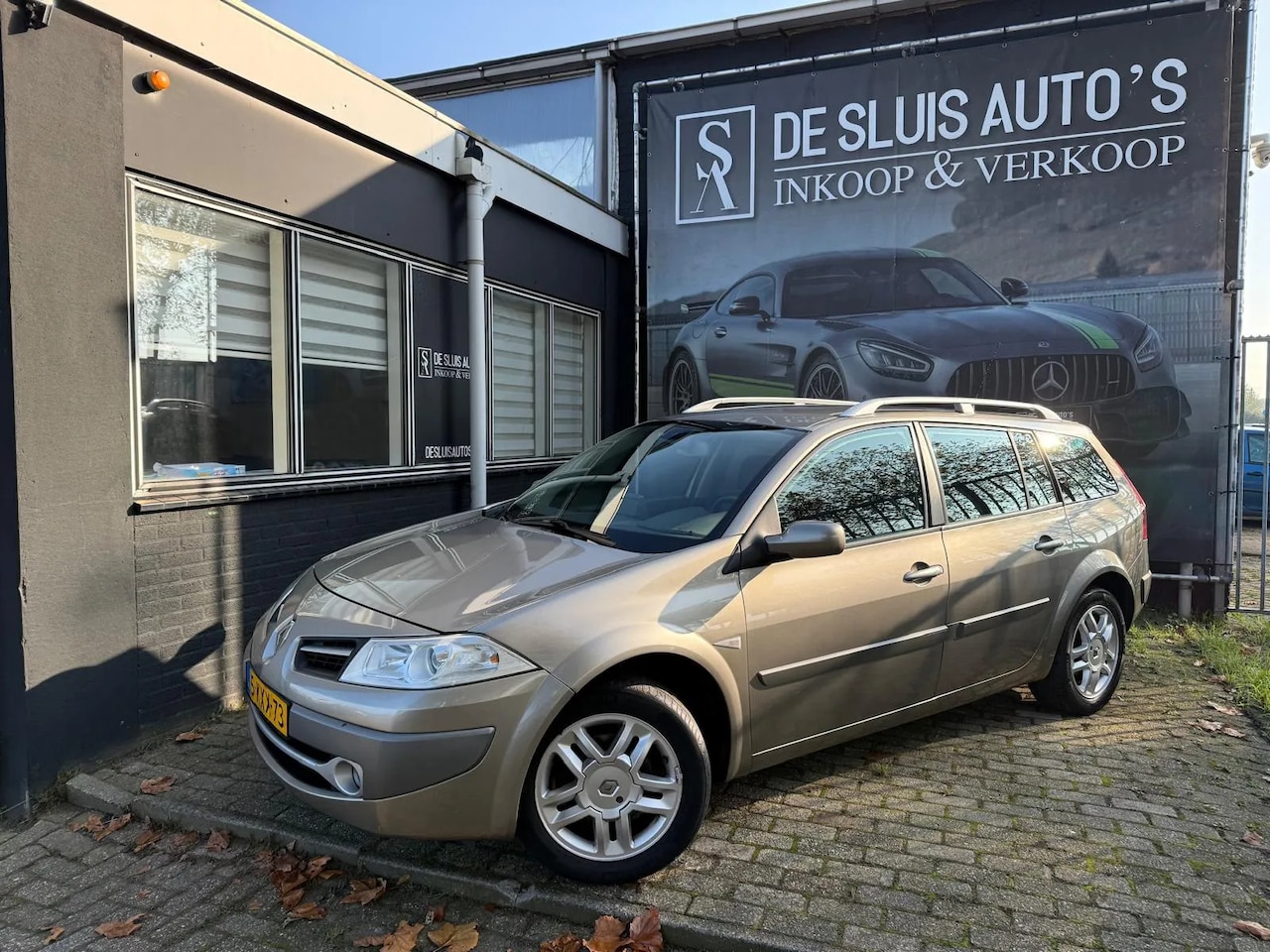 Renault Mégane Grand Tour - 1.6-16V Dynamique Navi Leer NW APK - AutoWereld.nl