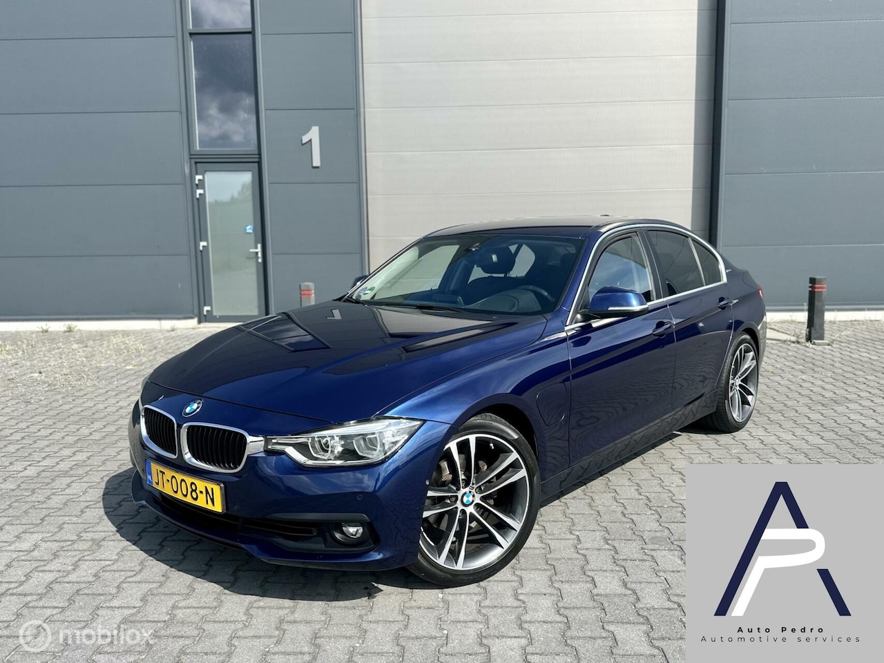 BMW 3-serie - 330e Centennial Executive 330e Centennial Executive - AutoWereld.nl