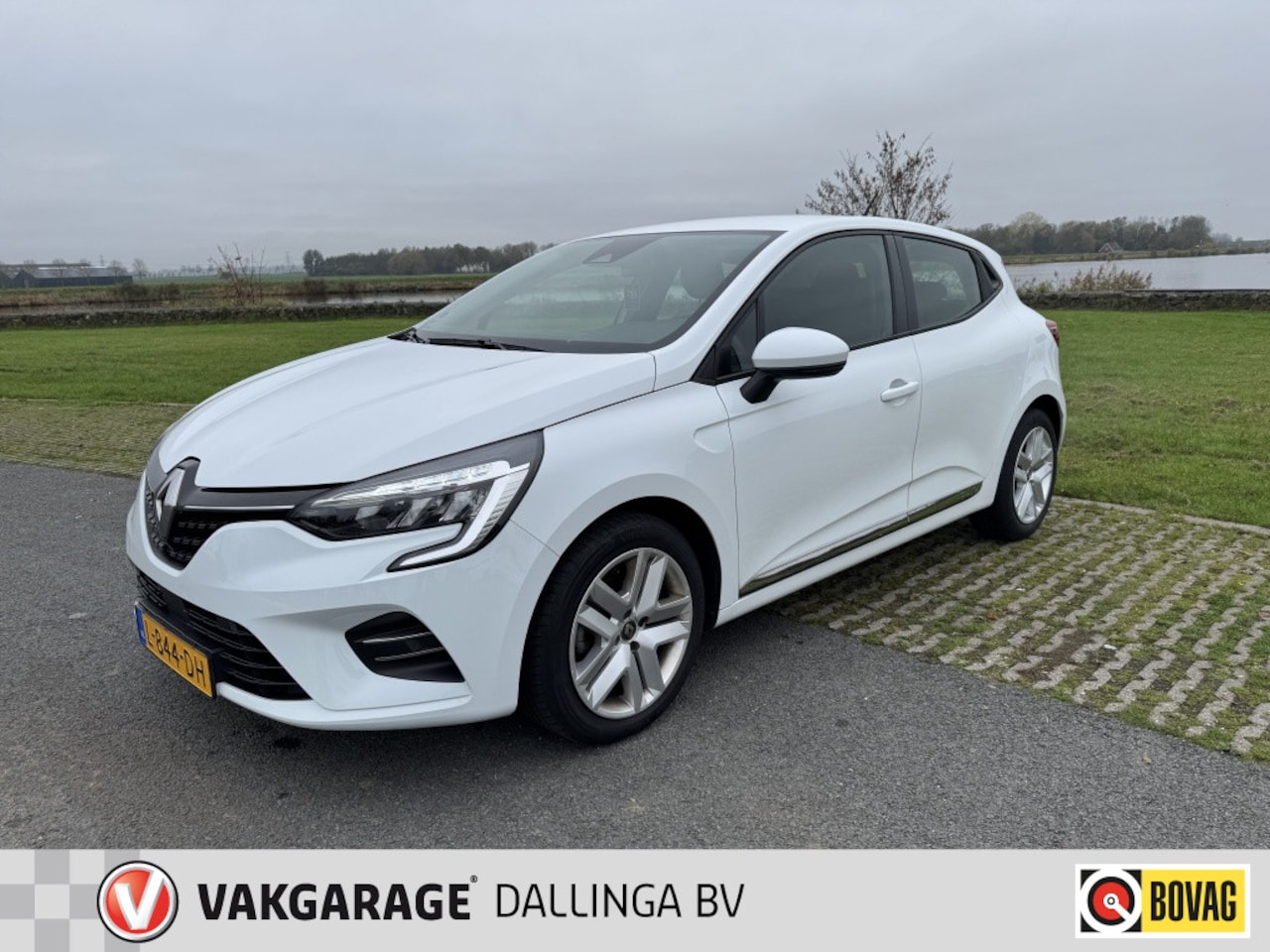 Renault Clio - 90 PK TCe Zen | pack easy link & PDC - AutoWereld.nl