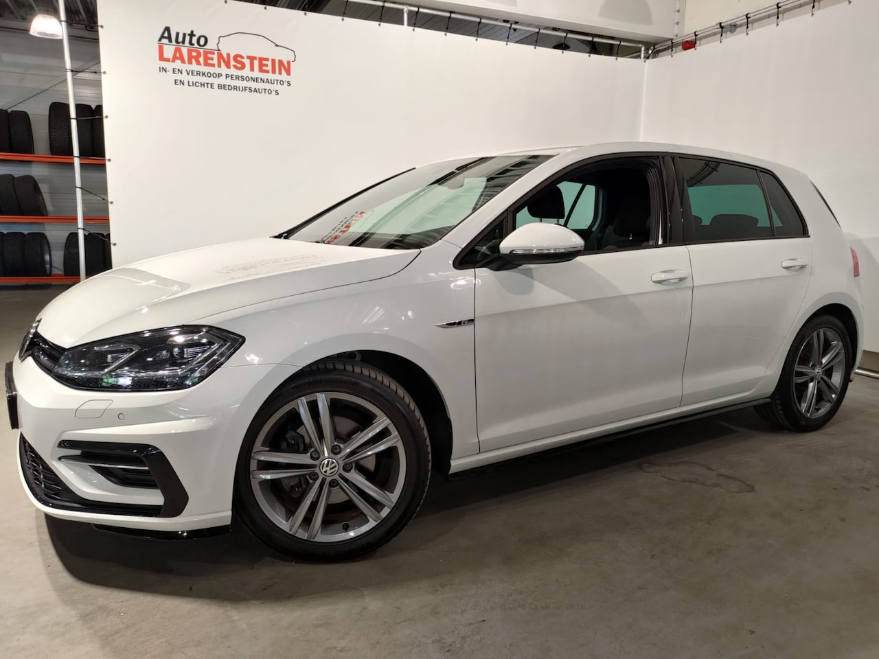 Volkswagen Golf - 1.5 TSI 150pk R-Line Highline 5 Drs 110kw Carplay / ACC / Bi-Xenon / Climate C. - AutoWereld.nl