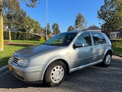 Volkswagen Golf - 1.4-16V Oxford