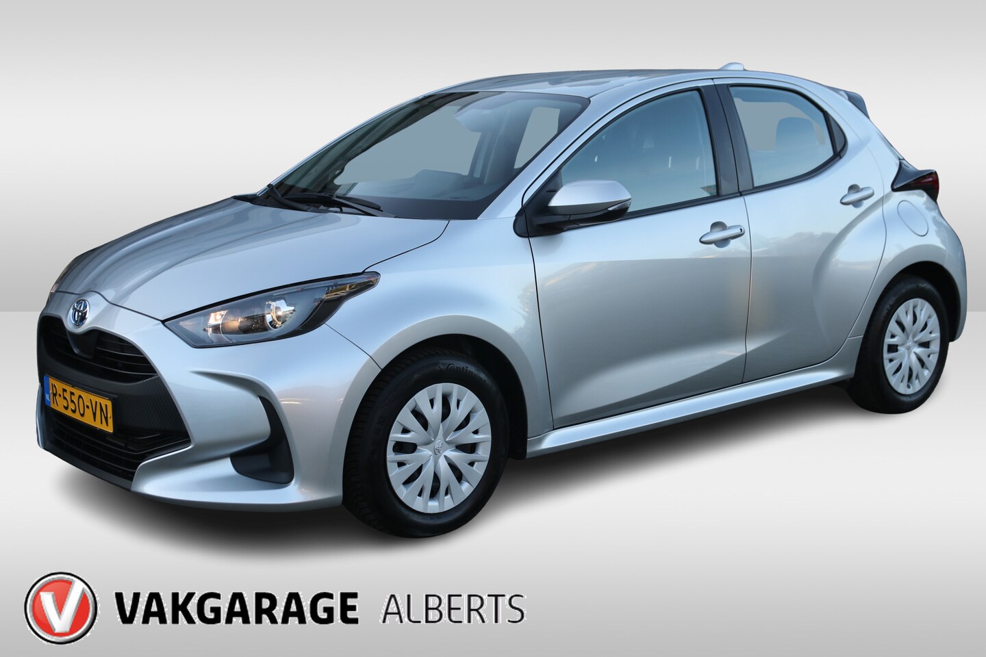 Toyota Yaris - 1.5 Hybrid Active / Navi / Climate / - AutoWereld.nl