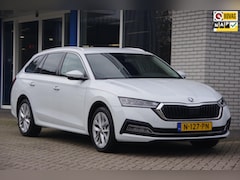 Skoda Octavia Combi - 1.0 TSI Navigatie Carplay Camera Digitaal dashboard