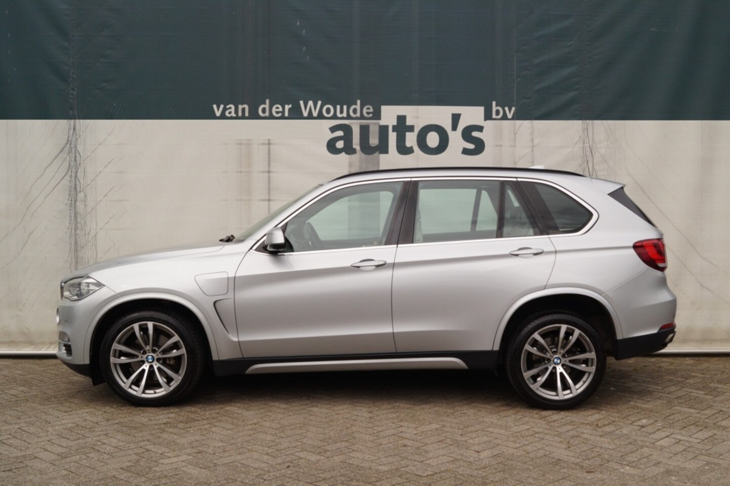 BMW X5 - xDrive40e High Executive -LEER-PANO-NAVI-CAM- - AutoWereld.nl