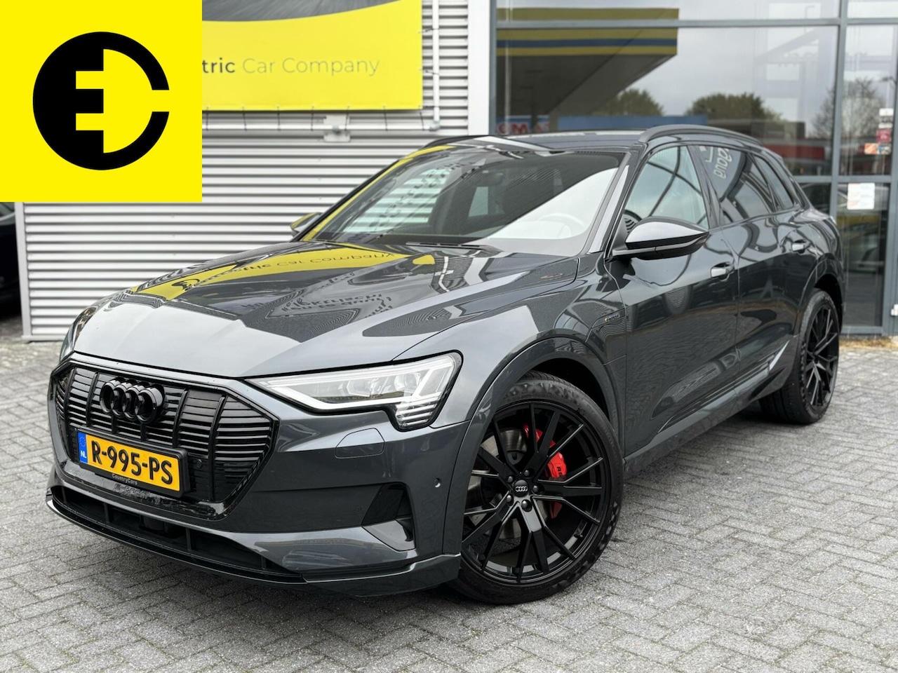 Audi e-tron - e-tron 55 quattro advanced 95 kWh |Trekhaak | 22 inch |stoelverwarming - AutoWereld.nl