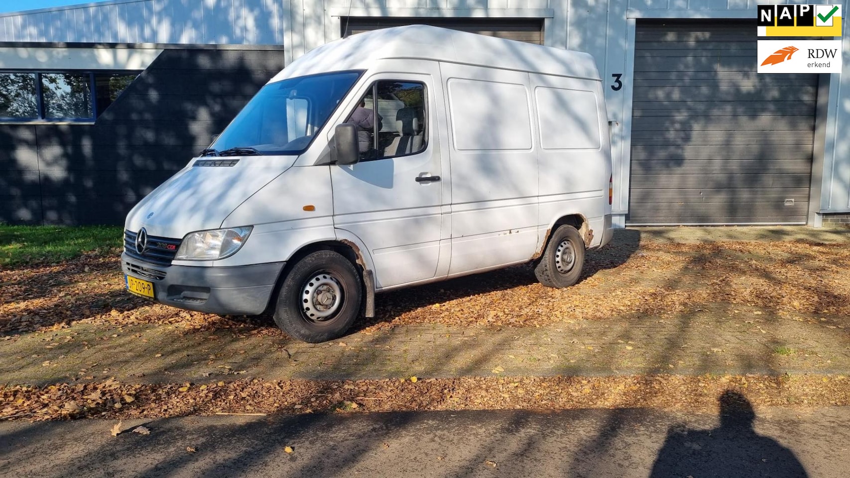 Mercedes-Benz Sprinter - 208CDI 208D 312D CLEAN CAR PROPER - AutoWereld.nl