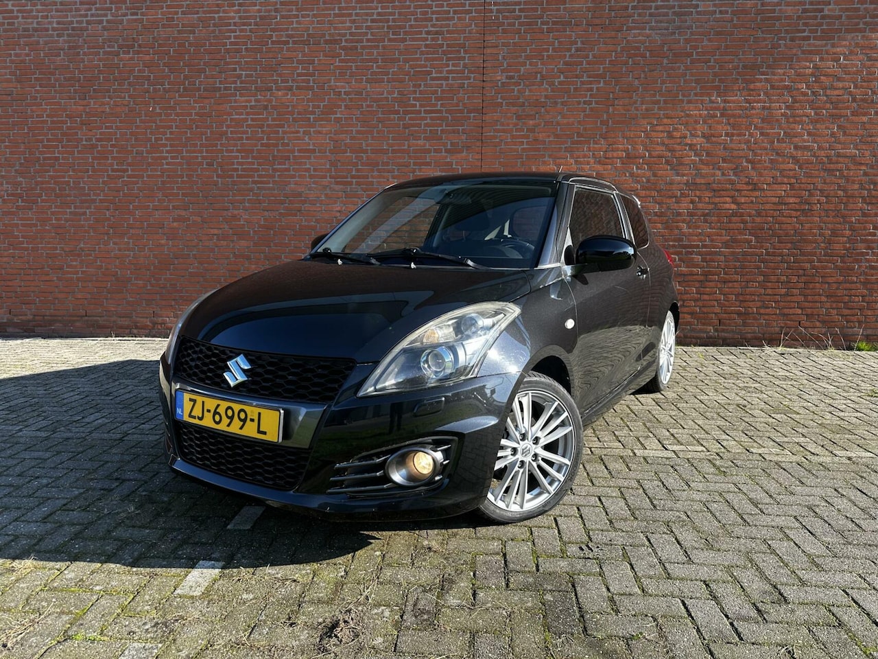 Suzuki Swift - 1.6 Sport 72/99 | CRUISE |BT |AIRCO|SENSOREN - AutoWereld.nl