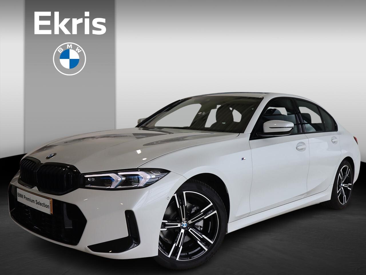 BMW 3-serie - Sedan 320i M-Sportpakket | Innovation Pack | Harman Kardon Audio | Elektr. Trekhaak - AutoWereld.nl