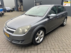 Opel Astra - 2.0 Turbo 200pk Cosmo Zeldzame (org) NL auto