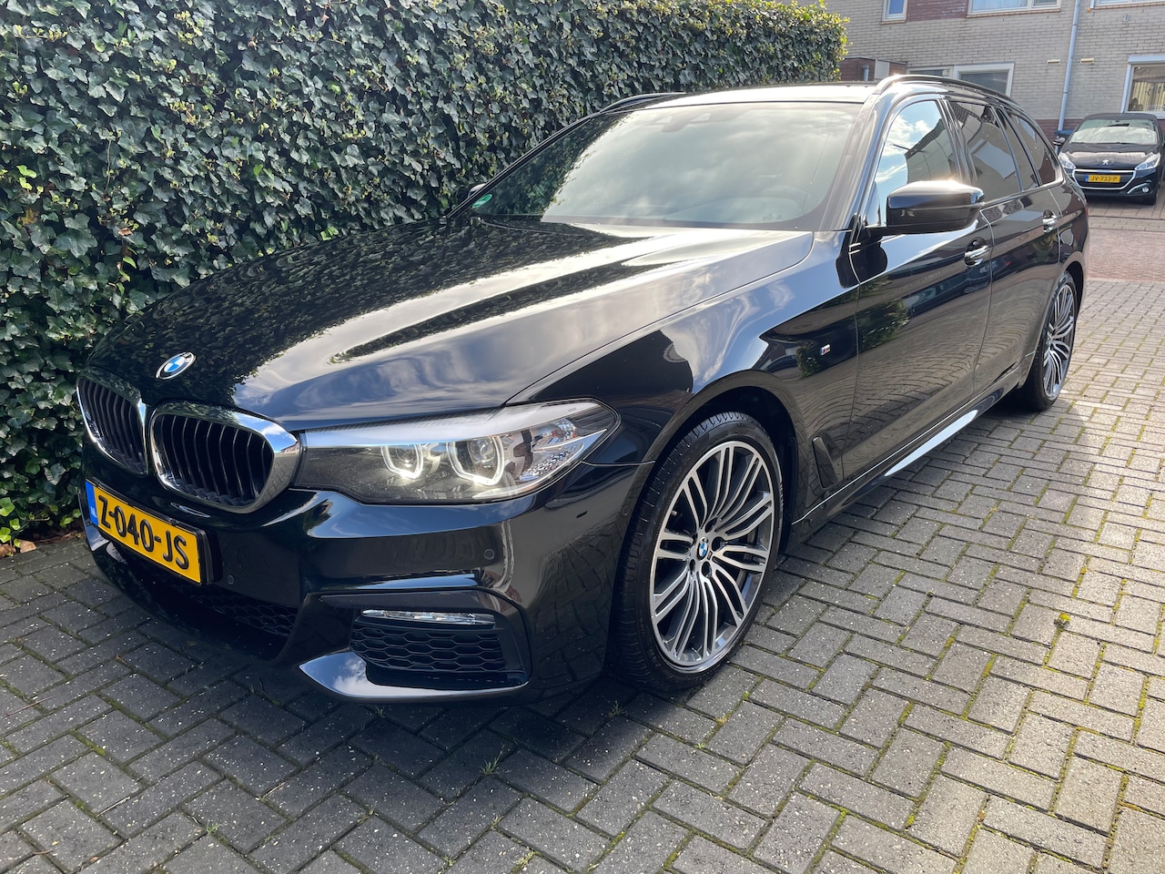 BMW 5-serie Touring - 530i High Executive M pakket 252pk - AutoWereld.nl