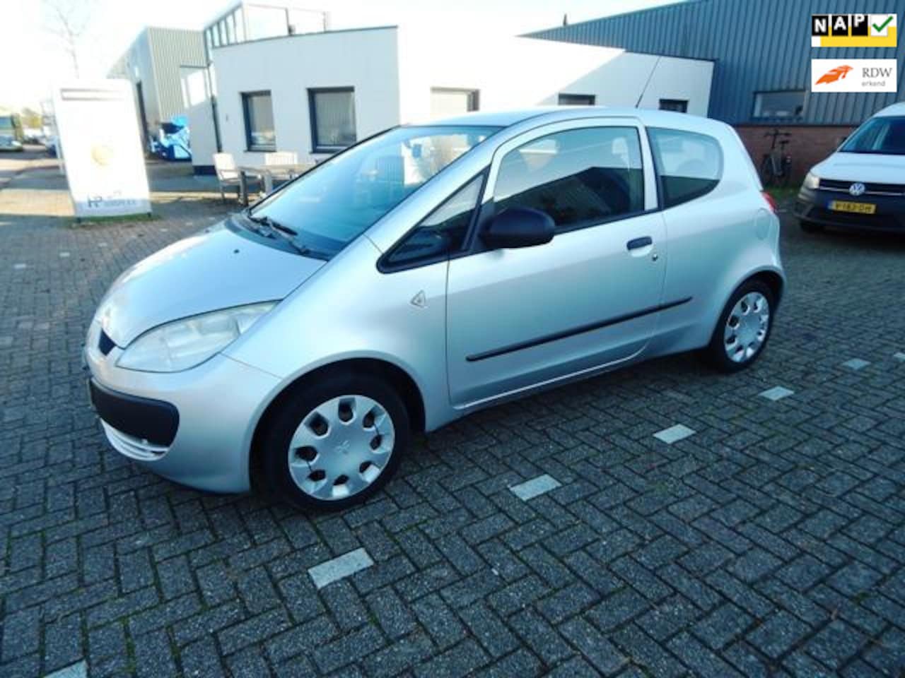 Mitsubishi Colt - 1.3 Inform Airco - AutoWereld.nl