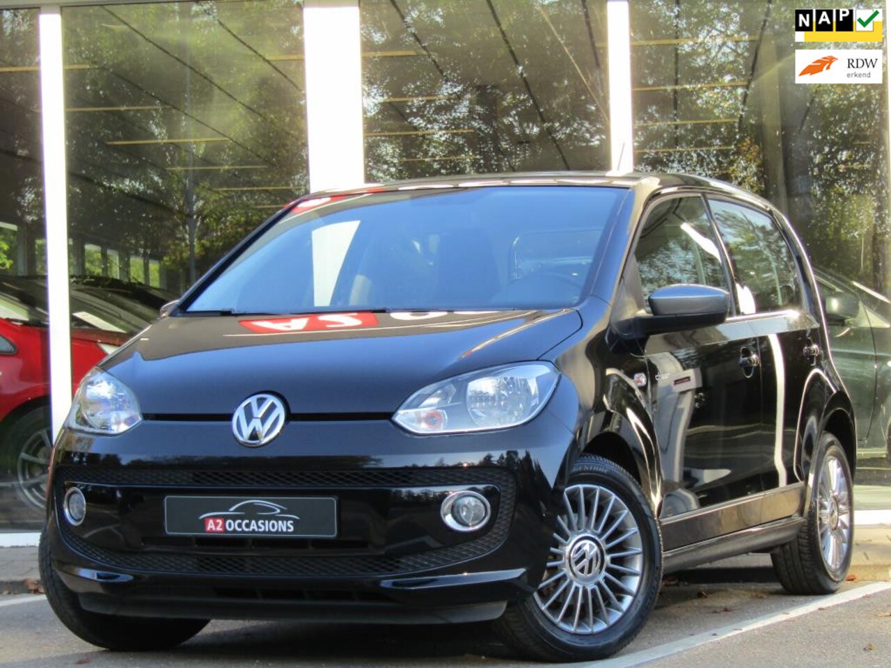 Volkswagen Up! - 1.0 high up! Airco/Stoelverw/LM Velgen - AutoWereld.nl