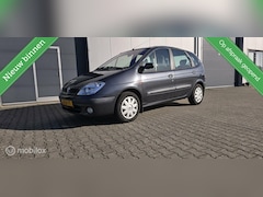 Renault Scénic - 1.6-16V Expression Sport