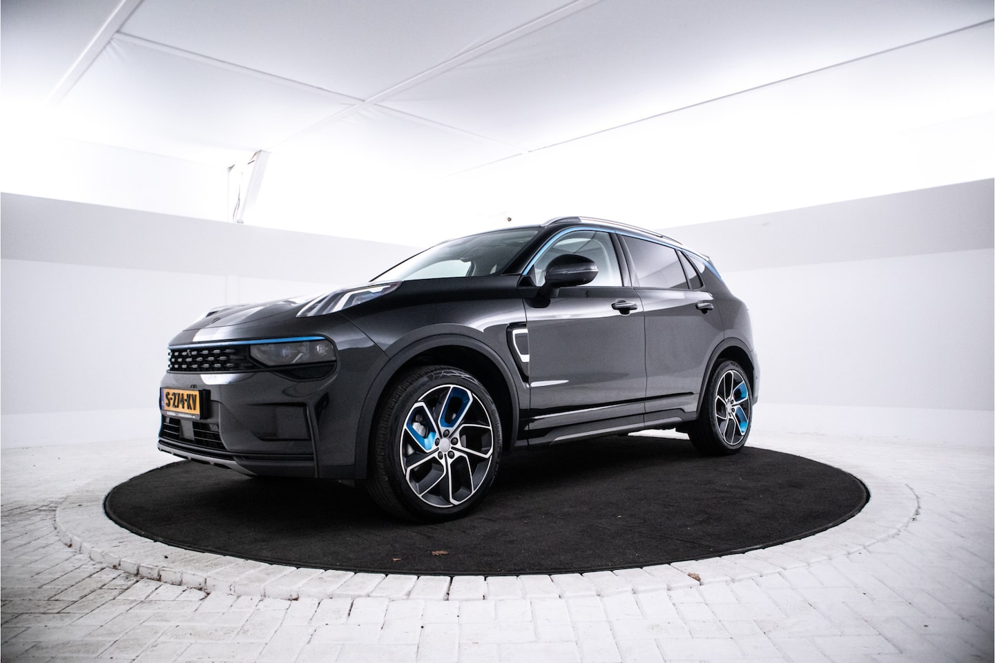 Lynk & Co 01 - 1.5 360 graden, Apple carplay, Leer optioneel etc. leer optioneel - AutoWereld.nl