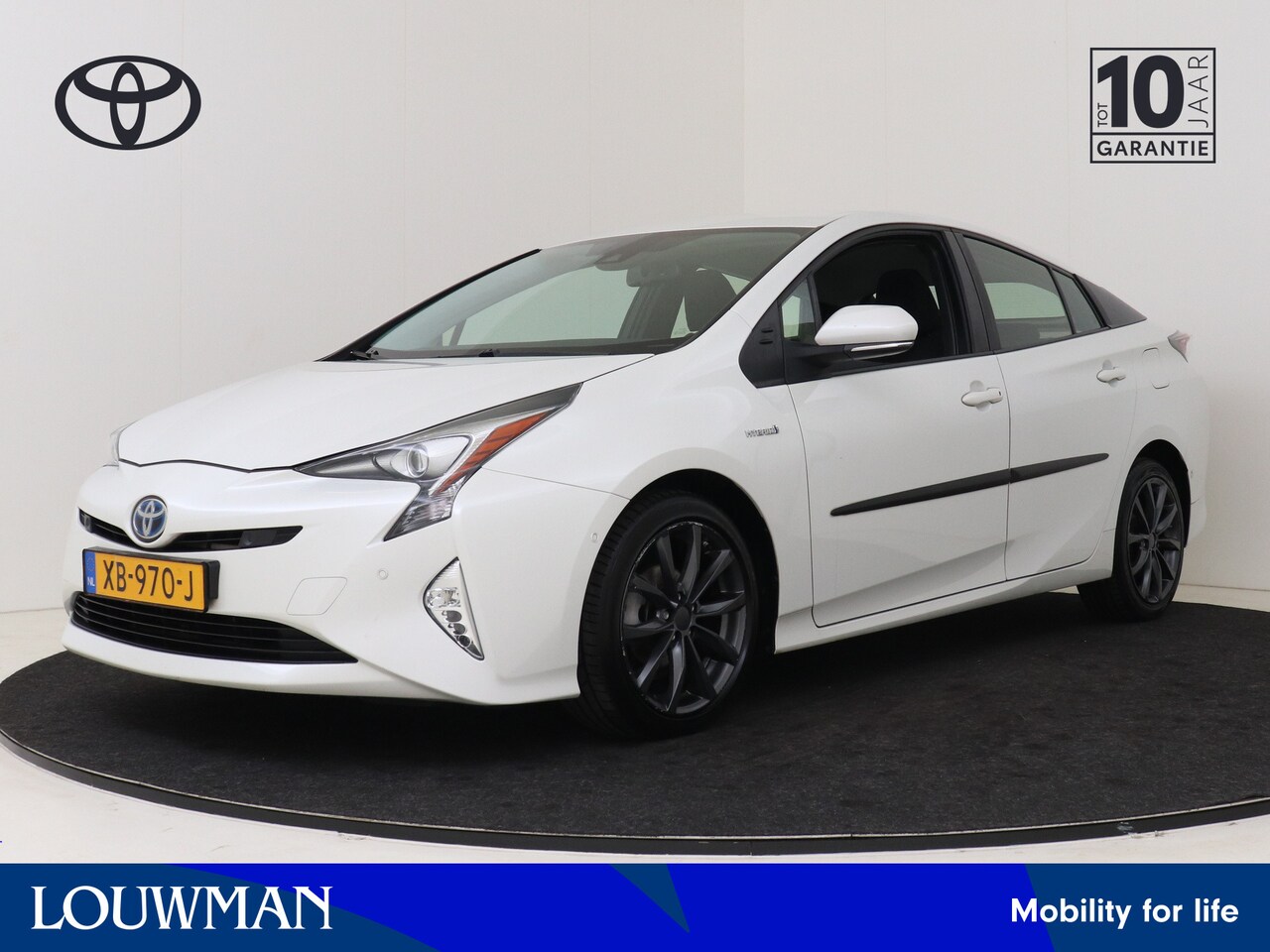 Toyota Prius - 1.8 Executive I Navigatie I Climate Control I Cruise Control I Camera I USB I Keyless Entr - AutoWereld.nl