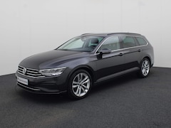 Volkswagen Passat Variant - 1.5TSI/150PK Business DSG · Navigatie · Parkeersensoren + camera · Stoelverwarming · Garan