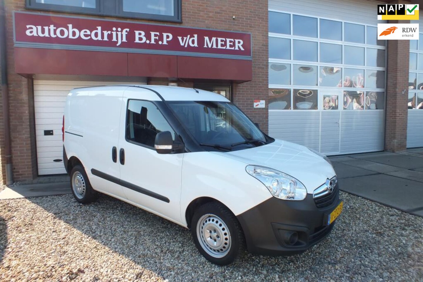 Opel Combo - 1.3 CDTi L1H1 Edition 1.3 CDTi L1H1 Edition - AutoWereld.nl