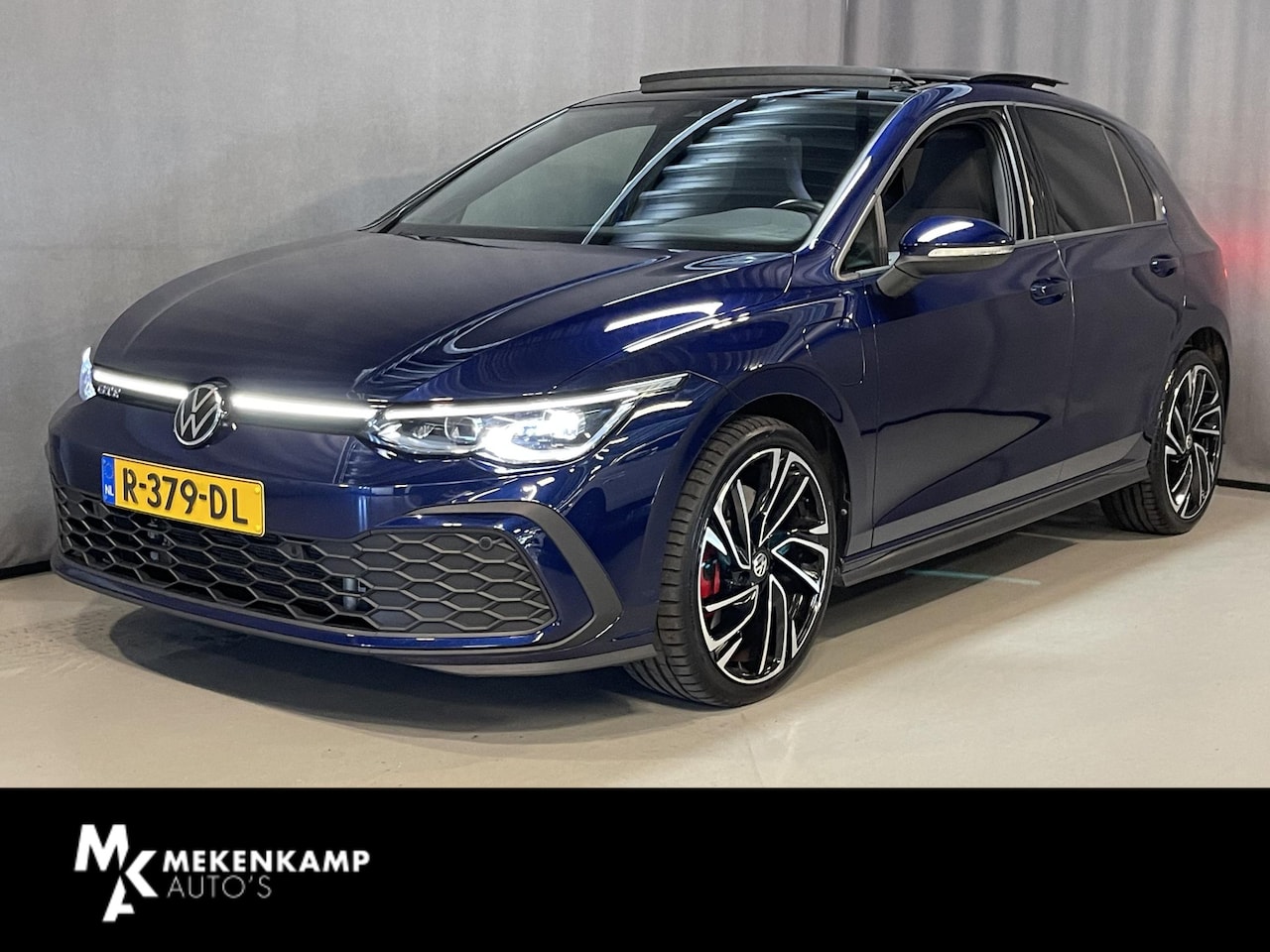 Volkswagen Golf - 1.4 eHybrid GTE 19"/Panoramadak/Adaptieve cruise/Afneembare Trekhaak/Lane + Travel assist/ - AutoWereld.nl