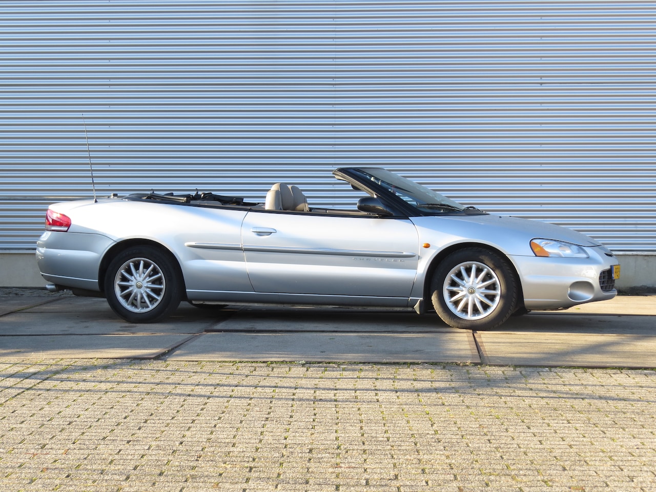 Chrysler Sebring - 2.7i-V6 24V LX Convertible