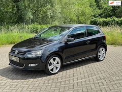 Volkswagen Polo - 1.4-16V Highline PDC I R-LINE VELGEN I NAVI I CLIMA I ZEER NETTE AUTO