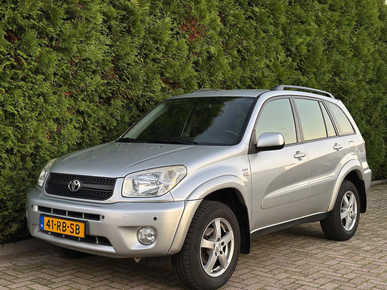 Toyota RAV4 - 2.0-16V VVT-i Sol Airco Trekhaak - AutoWereld.nl