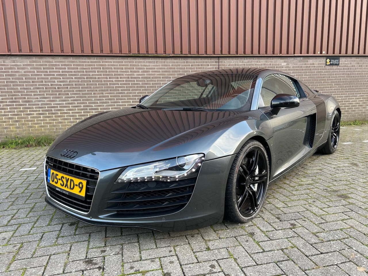 Audi R8 - 4.2 V8 FSI B&O Leer Navi Clima Cruise Origineel Grijs - AutoWereld.nl