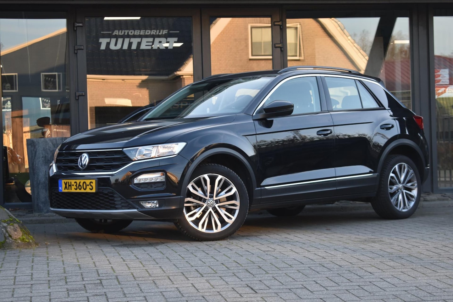 Volkswagen T-Roc - 1.0 TSI Sport | APPLE CARPLAY | ANDROID AUTO | ADAPTIEVE CRUISE CONTROLE | CLIMATE CONTROL - AutoWereld.nl