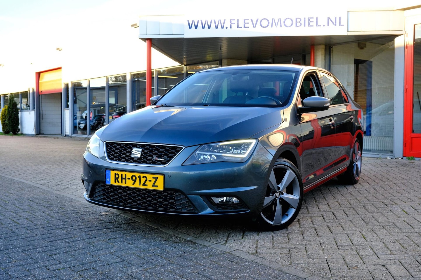 Seat Toledo - 1.4 TSI FR Business Intense Aut. Navi|Leder-Alcant|Clima|LMV - AutoWereld.nl